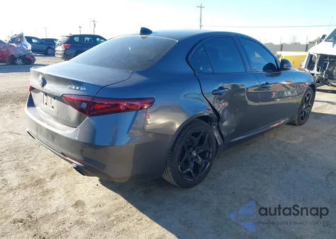 2023 Alfa Romeo Giulia Ti Awd из США, поврежденный, VIN ZARFANBN7P7674750